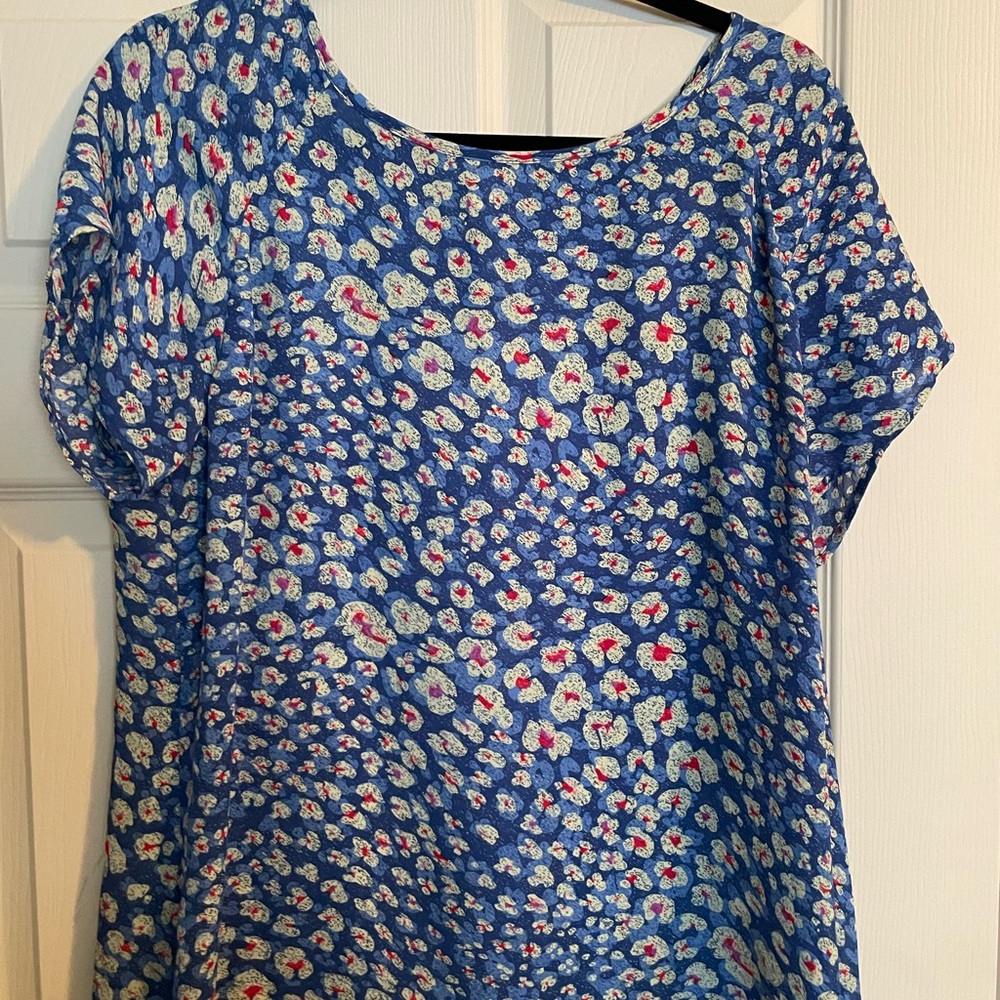 Cabi Spring 2015 Button Back Top - Picture 3 of 3